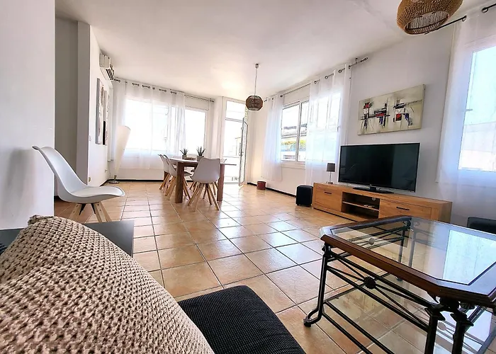 アパート Casc Antic Sl Sant Elm 5 ロザス